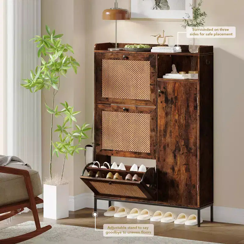 Meuble à chaussures 3 niveaux en rotin avec tiroirs basculants et étagères réglables, grille supérieure, organisateur de rangement de chaussures étroit pour entrée, couloir ou chambre