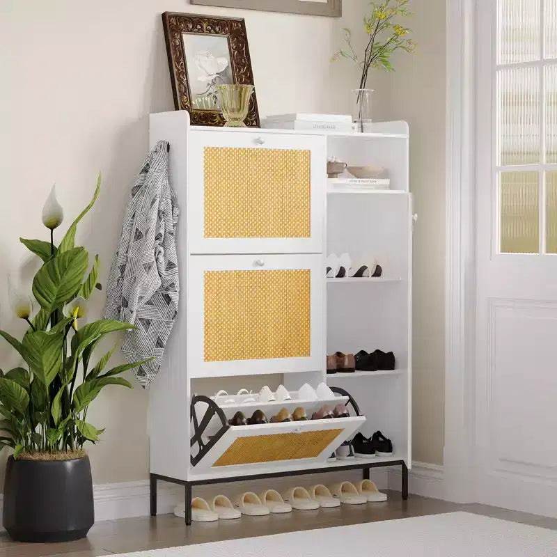 Meuble à chaussures 3 niveaux en rotin avec tiroirs basculants et étagères réglables, grille supérieure, organisateur de rangement de chaussures étroit pour entrée, couloir ou chambre