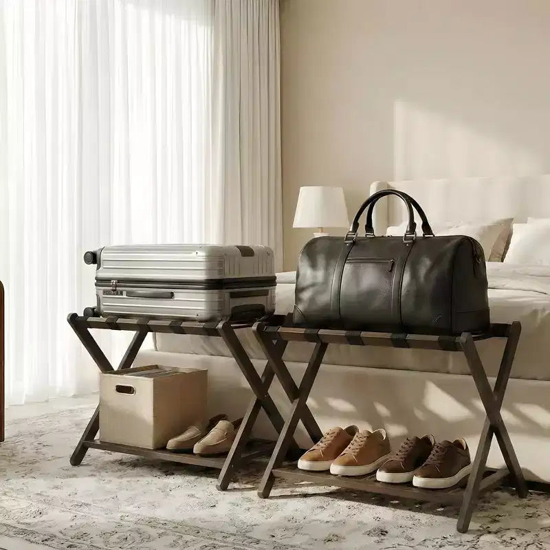Porte-bagages pliant en bambou avec étagère à 2 niveaux - Support de valise haut de gamme pouvant supporter jusqu'à 68 kg pour chambres et hôtels
