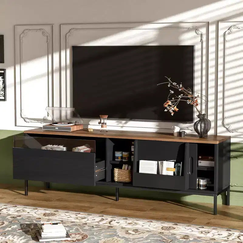 Meuble TV de 180 cm pour téléviseurs jusqu'à 75 pouces, avec portes coulissantes et étagères réglables, console multimédia de style moderne du milieu du siècle