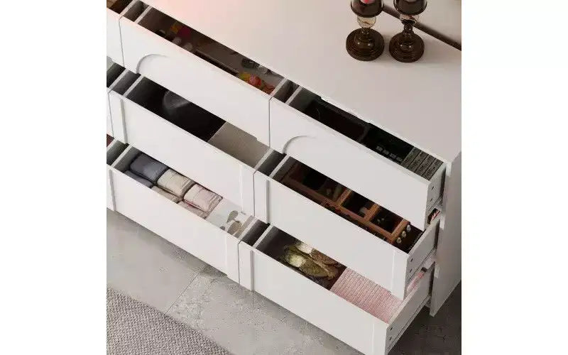 Commode-buffet de rangement blanche à 9 tiroirs, poignées dissimulées et motif en arc